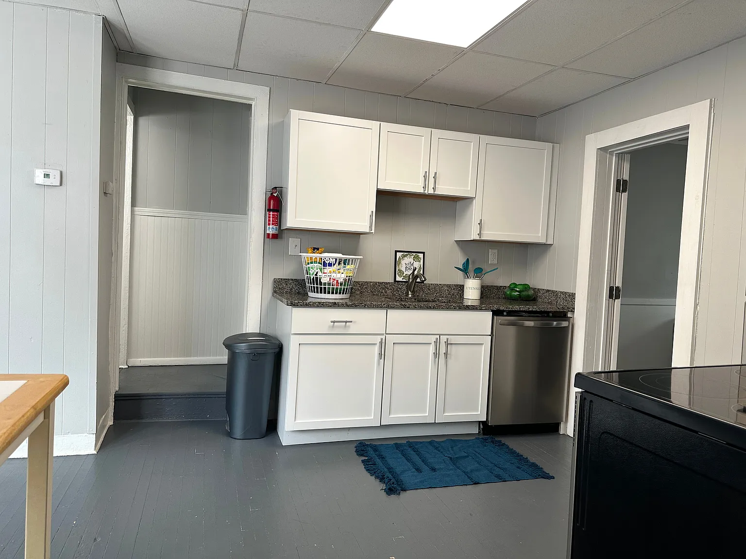 2 bed, 800 sqft, $1,400 — Photo 2