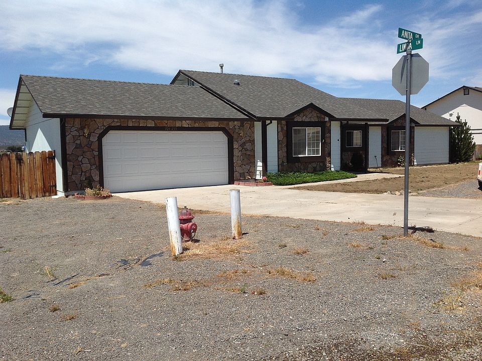 1st image of 704-255 Anita Dr