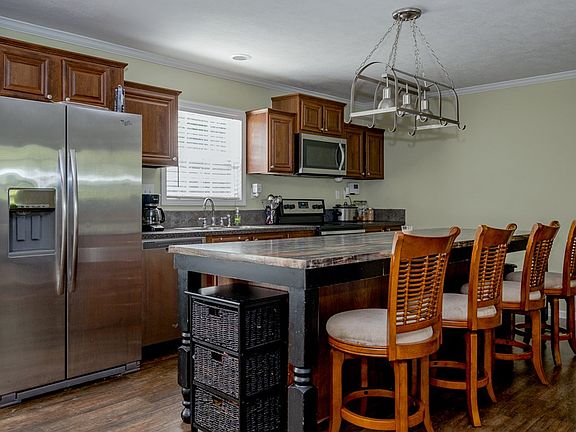 2nd image of 263 Windward Dr