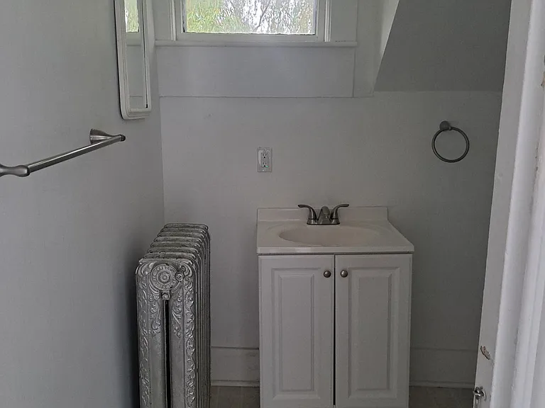 74 Maverick St — Photo 14