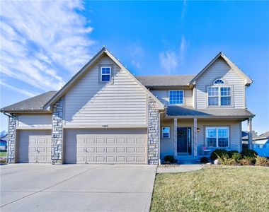 4404 SW Flintrock Dr, Lees Summit, MO, 64082