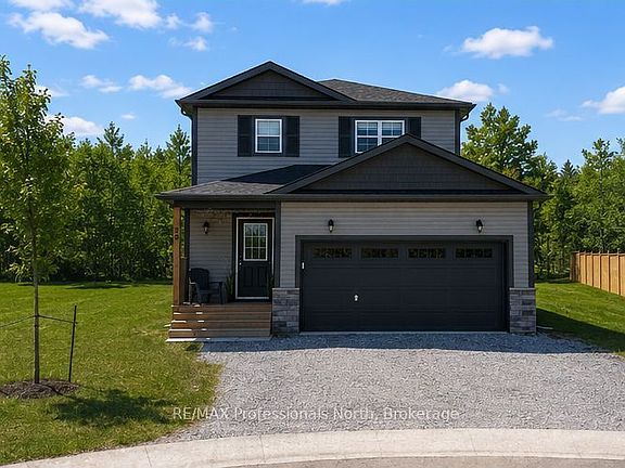 3rd image of 33 Whitehorn Park Rd W