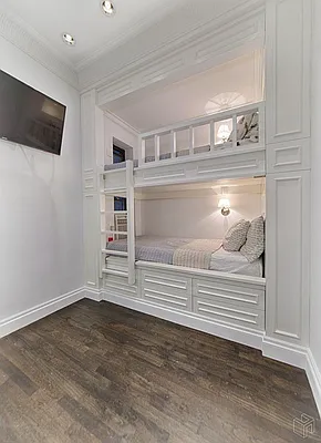 Rented by Halstead Real Estate | media 5