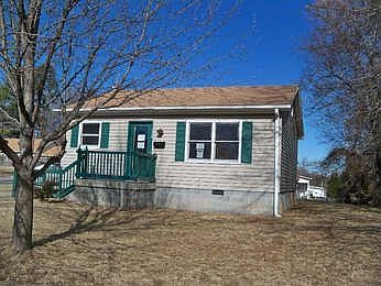 1st image of 726 Wentworth St