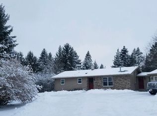 W6472 Lake Ellen Dr, Cascade, WI 53011