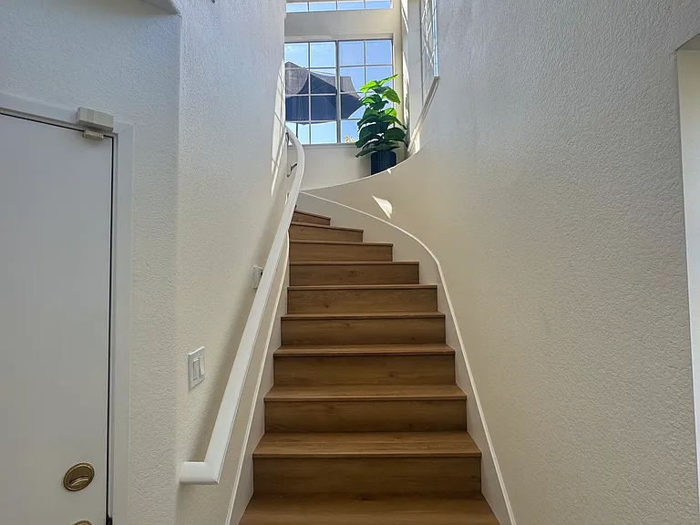 40 Liana Pl — Photo 2