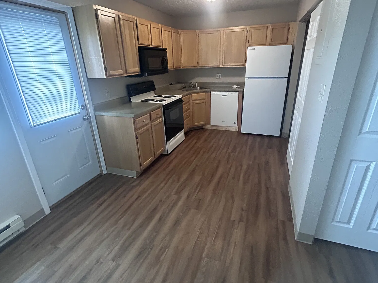 2104 Lincoln Avenue - 1C — Photo 2