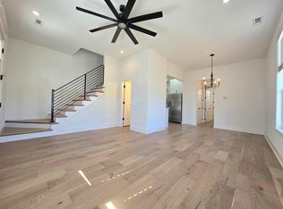 5390 Crescent St, Springdale, AR 72762