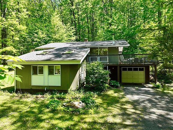 2nd image of 8 Teawaddle Hill Rd