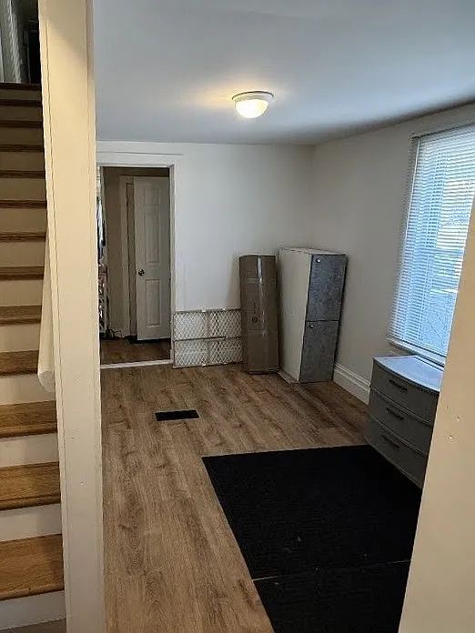 4 bed, 2100 sqft, $2,200 — Photo 1