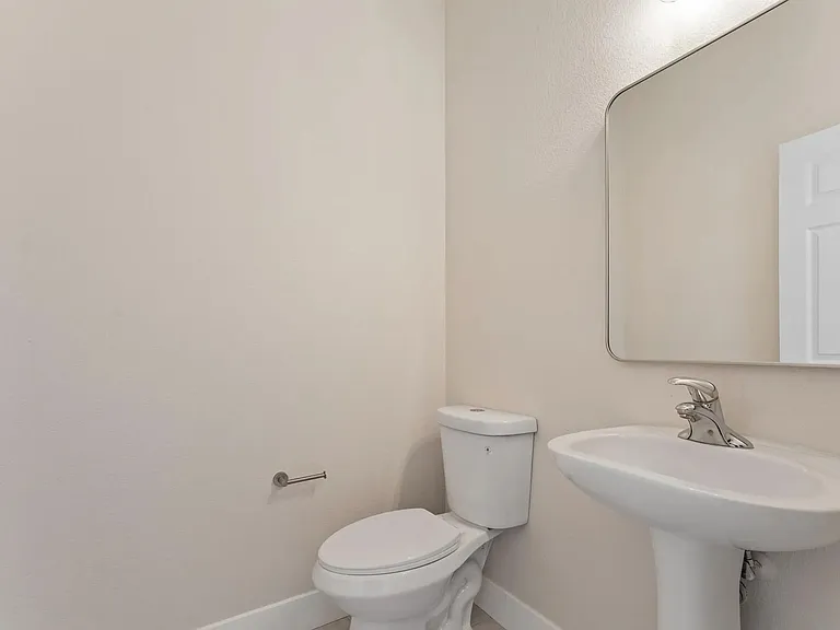 1058 Chip Ct — Photo 23