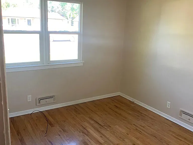 5540 Dudley Ct — Photo 14