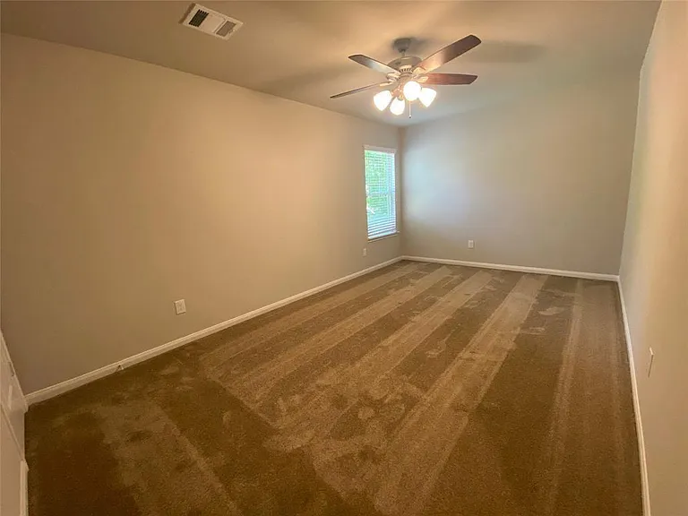 13443 Greenbrier Dr — Photo 17