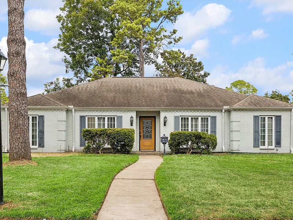 1st image of 10018 Overbrook Ln