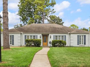 10018 Overbrook Ln, Houston, TX 77042