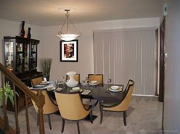 5th image of 2126 N Williamsburg Dr