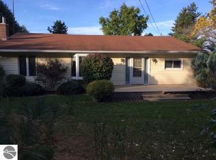 4889 E Valley Rd, Mt Pleasant, MI 48858