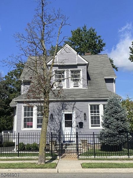 1st image of 109 N Clinton St