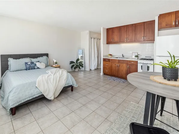 1550 Wilder Ave APT A1107, Honolulu, HI 96822