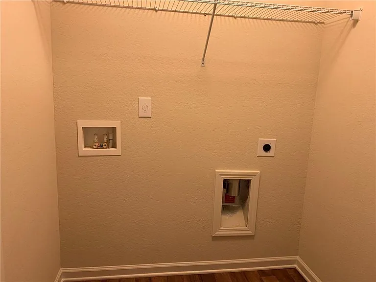 929 Independence Ave — Photo 17