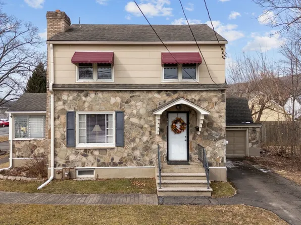 737 Harry L Dr, Johnson City, NY 13790