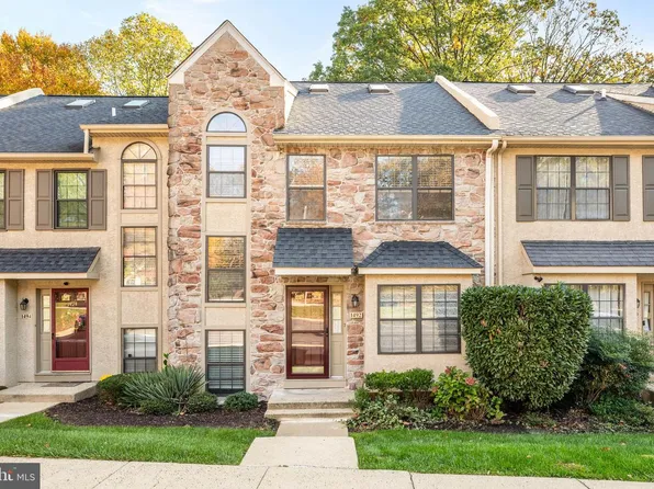1492 Conifer Dr, West Chester, PA 19380