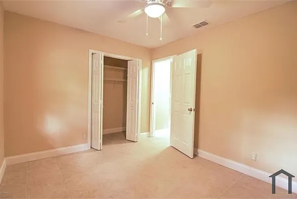 2885 Gilmore St — Photo 11