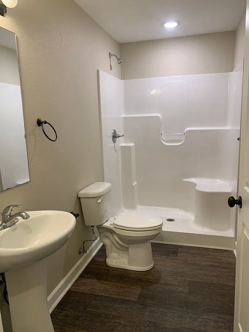 Dee's Place — Photo 4
