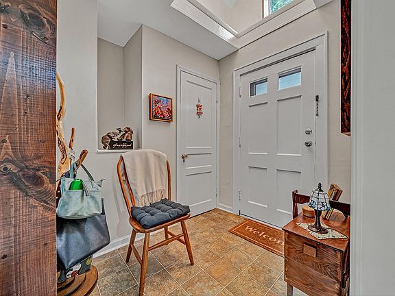 3rd image of 5451 Stearnes Ave