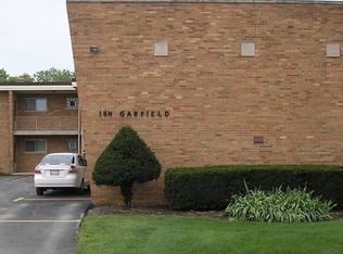 16 N Garfield St #2C, Lombard, IL 60148
