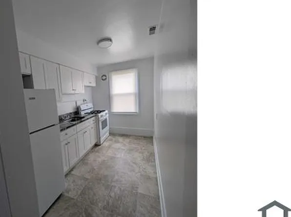 3907 Clarks Ln, Baltimore, MD