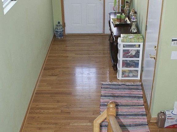 2nd image of 1888 Maplewood Ct
