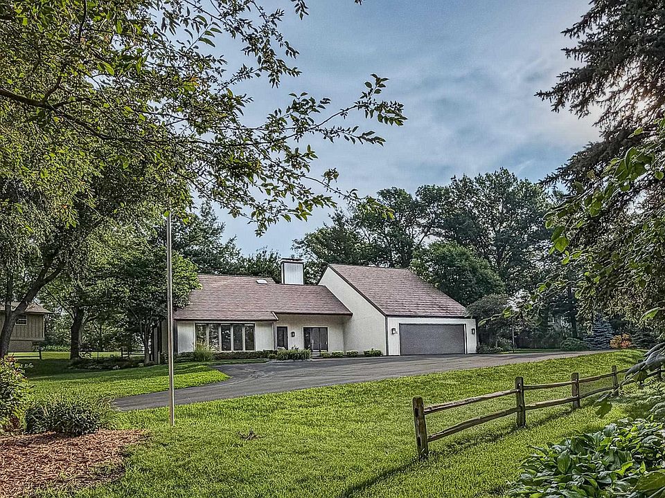 1st image of 804 Walden Ln