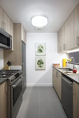 Rented by The Marketing Directors (Arias) | media 24