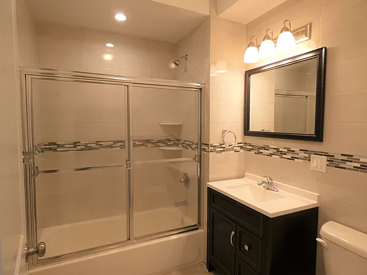 Rented by Karten Real Estate Services LLC | media 5