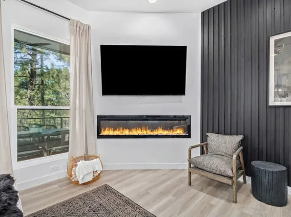 1280 Shullenbarger Dr #Id1558589p, Flagstaff, AZ 86001