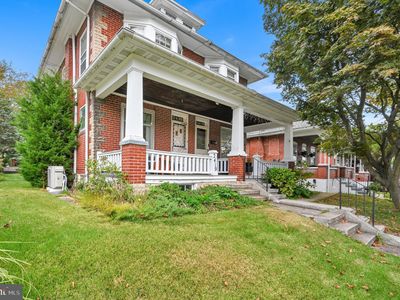 2419 Penn Ave, West Lawn, PA, 19609