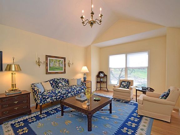 3rd image of 3283 Carpenters Creek Dr