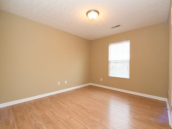 3rd image of 107 Silver Creek Ct #8607d0fc0