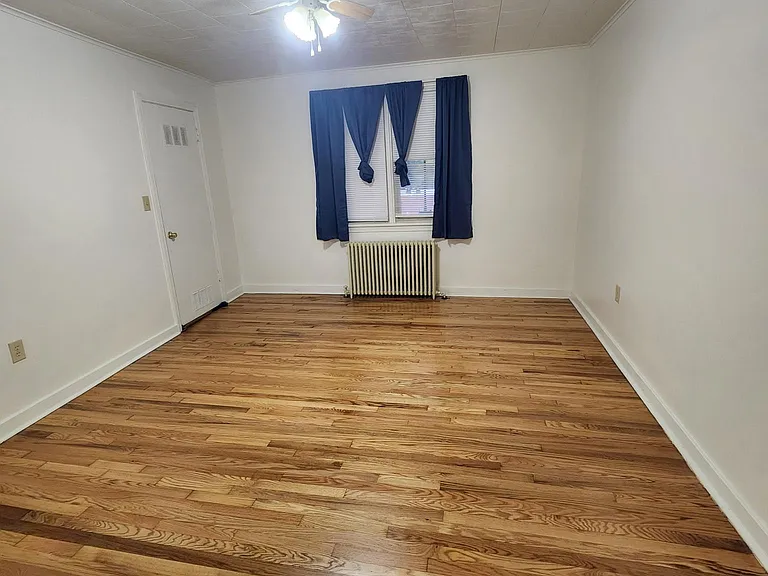 114 W Main St — Photo 9