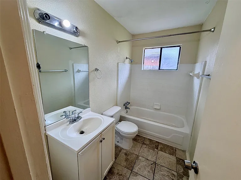 15811 Nutcracker Ct — Photo 23
