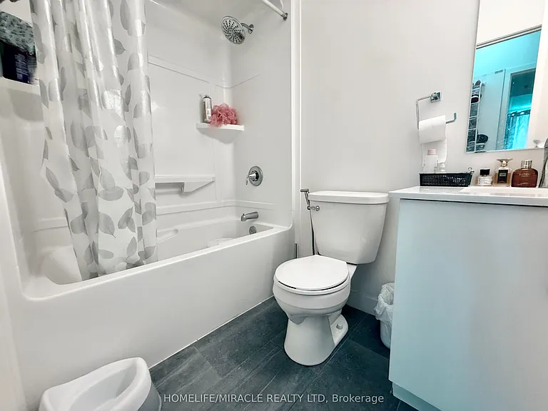 128 King St N #607 — Photo 3