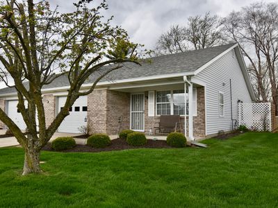 1008 E Apple Lake Dr, Greenfield, IN, 46140