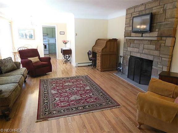 3rd image of 11874 E Hill Dr