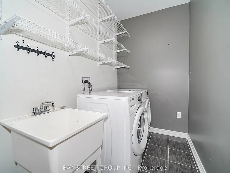 7 Gordon Landon Dr — Photo 12