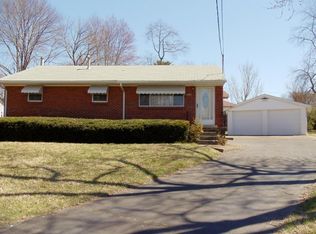 9238 Saint Moritz Dr, Louisville, KY 40291