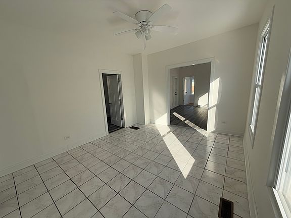 4th image of 110 N 17th Ave #1