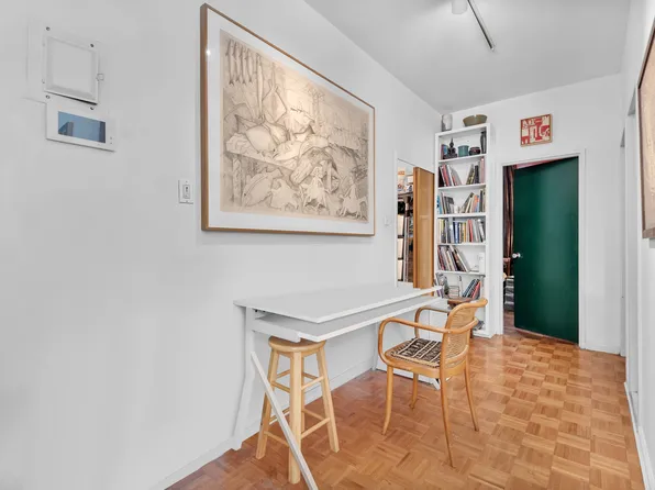 357 West End Avenue 2 image 3 of 8