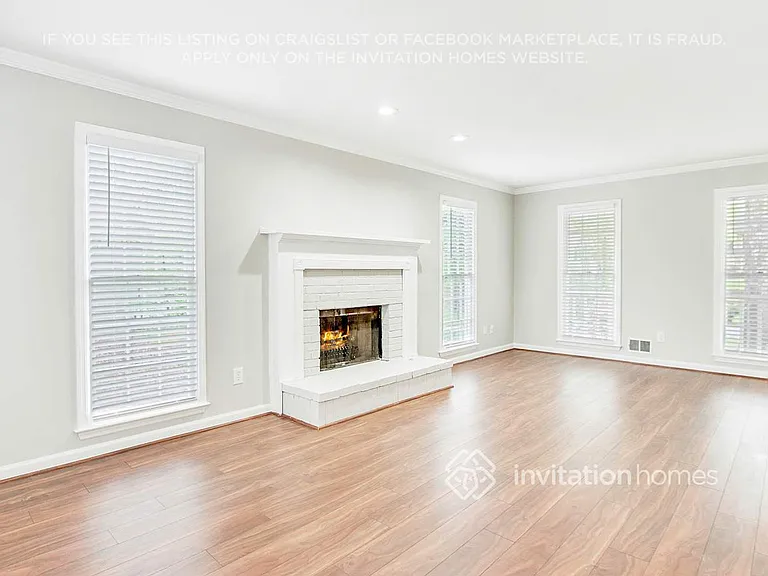 2774 Douglas Ct NW — Photo 7