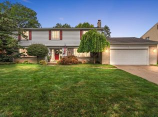 1345 Kinmore St, Dearborn Heights, MI 48127